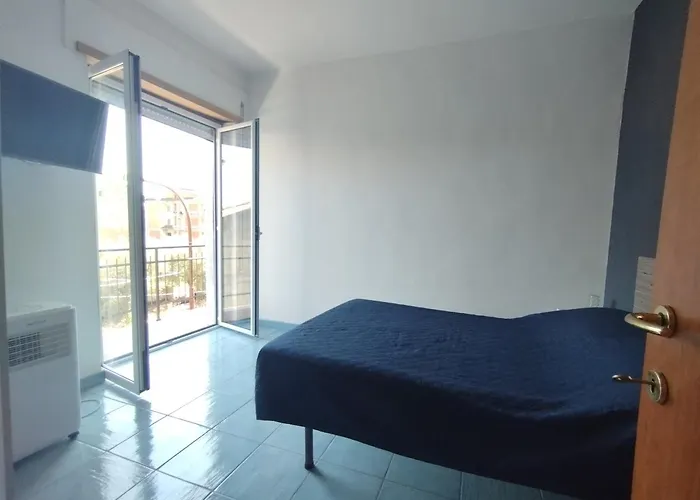 Room&relax Scauri 招待所